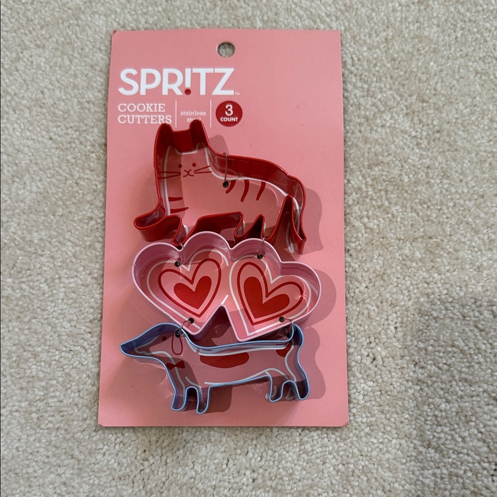 Spritz Red and Pink Pet Cookie Cutters Set